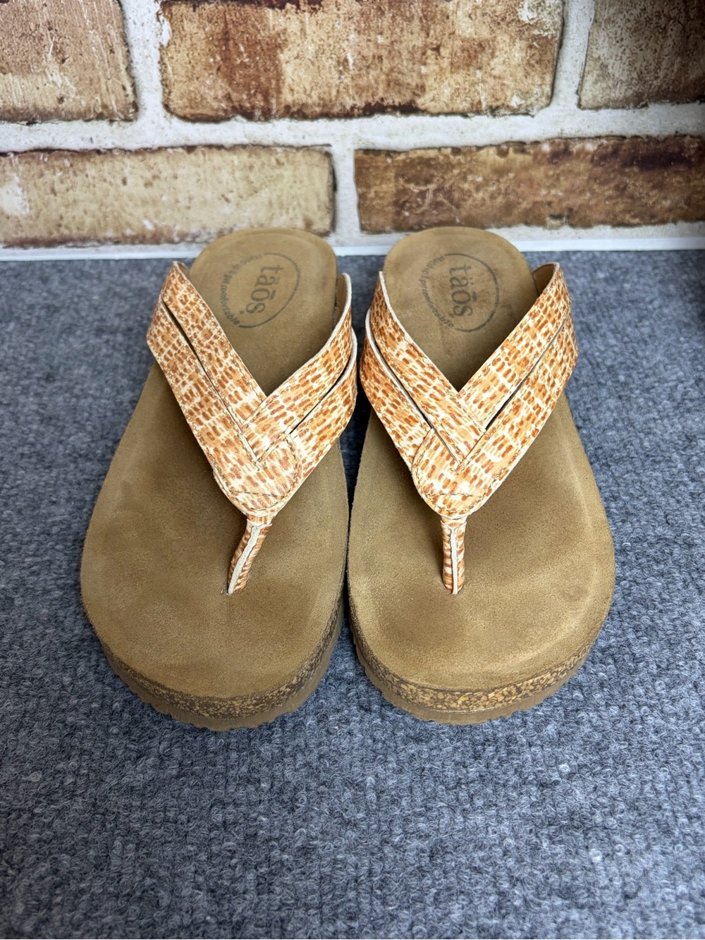Taos Footwear Link Leather Thong Sandals Suede Insole Comfy | Size 7-7.5 - Picture 5 of 8